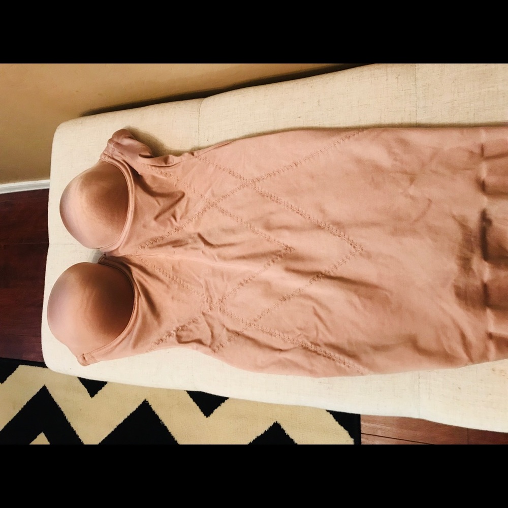 34C Victoria’s Secret shapewear